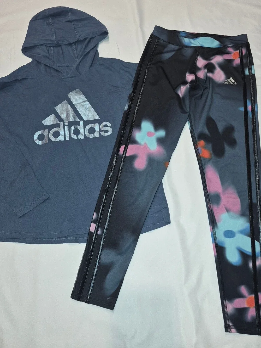 Adidas Outfit- Girls Medium 10/12